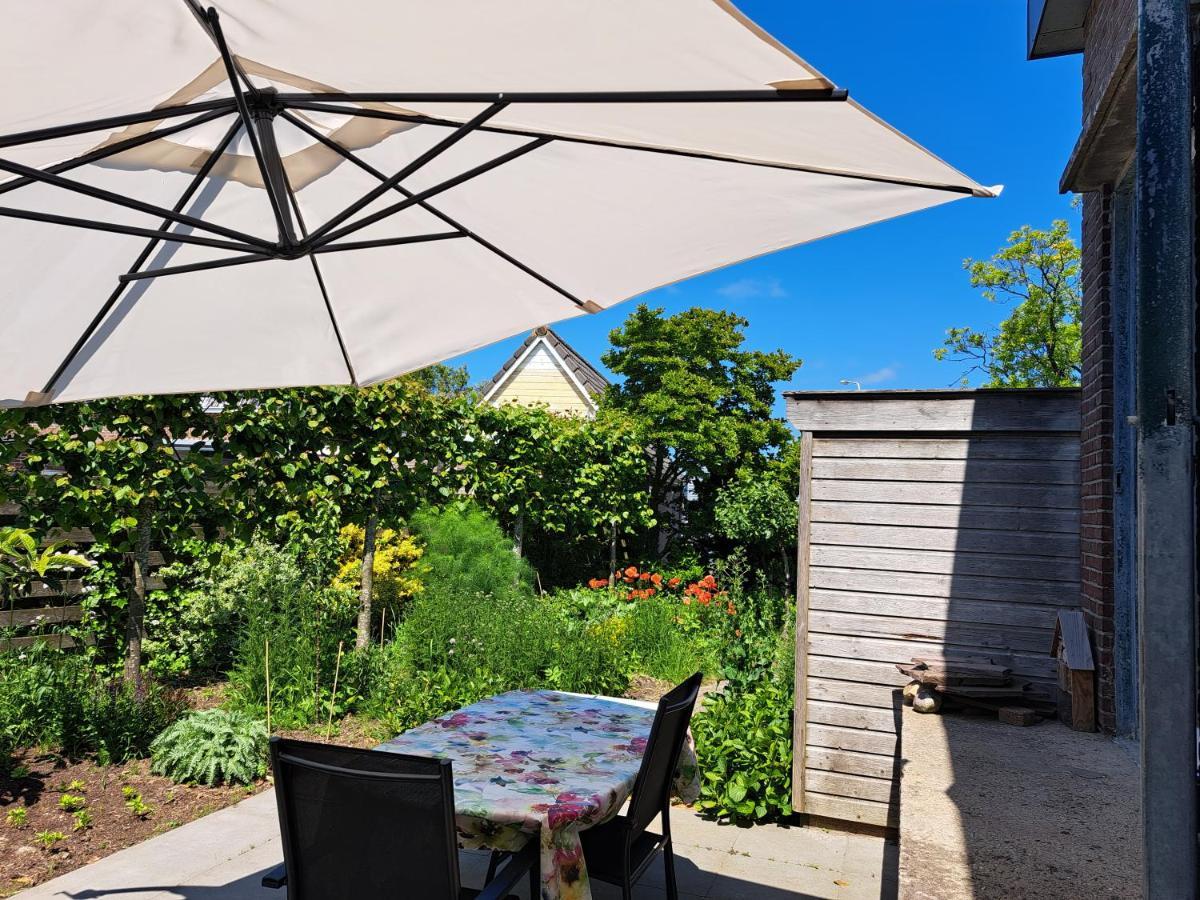 Luxe Ruime Studio Op Unieke, Rustige Locatie Dokkum Exterior photo